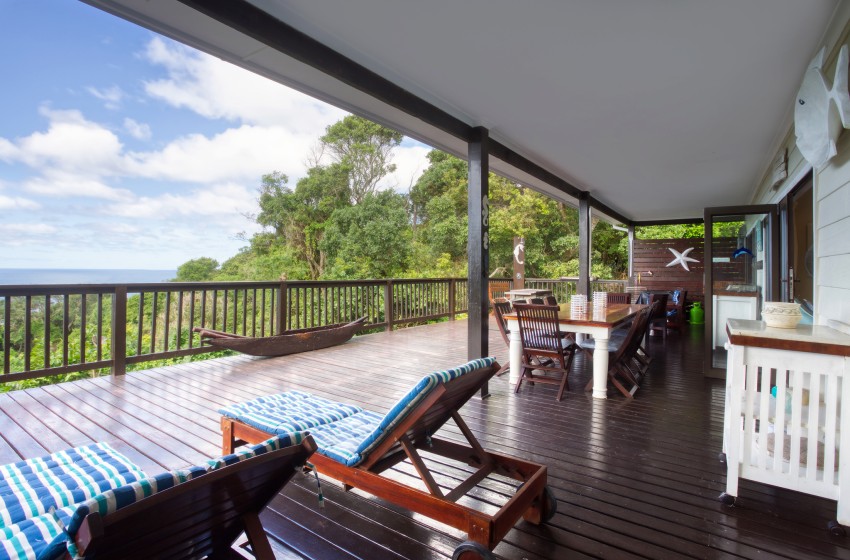 Deck with loungers at Campismo Ninho 40 in Ponta Malongane