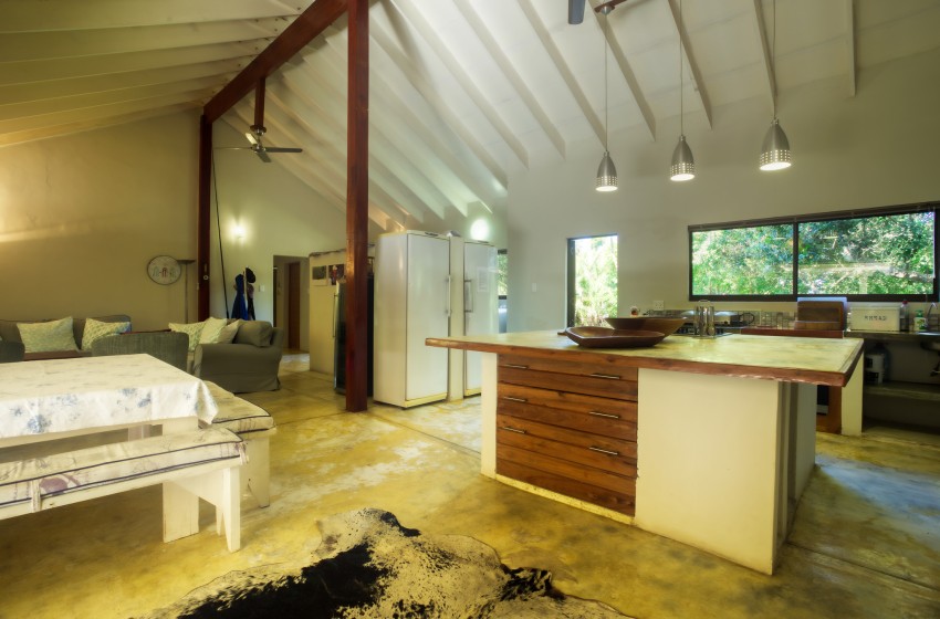 Livingroom and Kitchen at Baleia Azul 26 in Ponta Mamoli