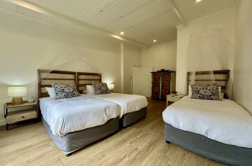 bedroom 4 with singles at Wakene 5 in Ponta Malongane