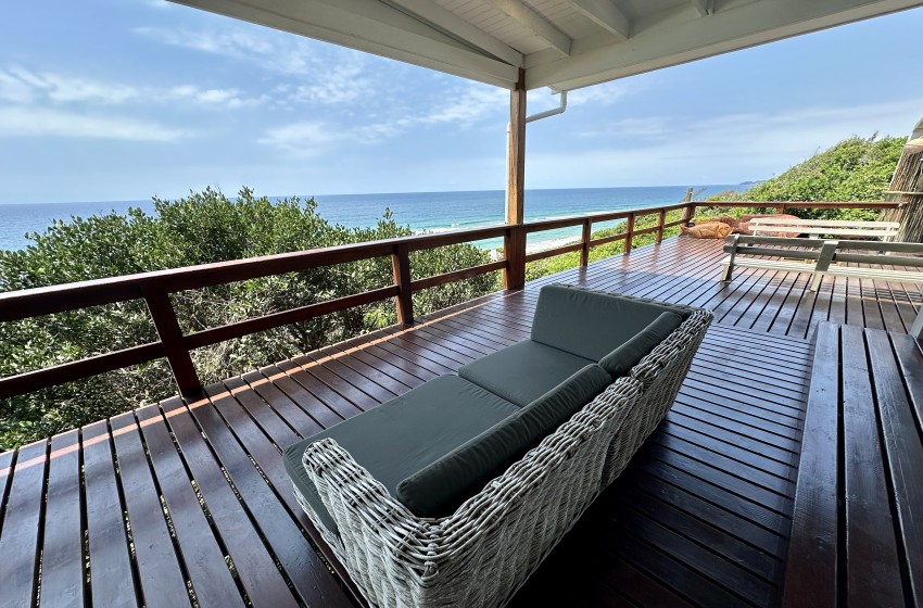 seating ond eck at Wakene 5 in Ponta Malongane