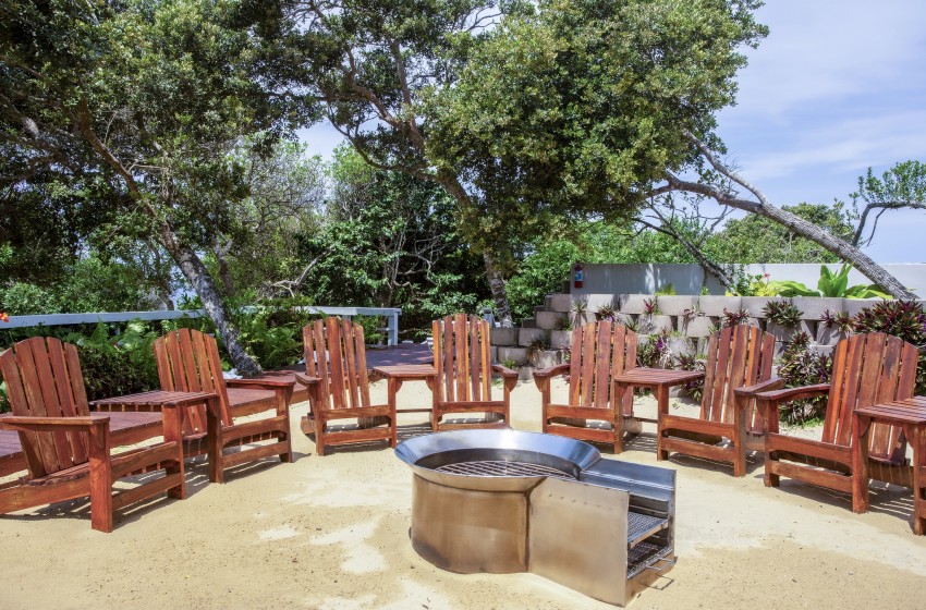 braai and comfortable chairs at Naudicals dune in Ponta Malongane