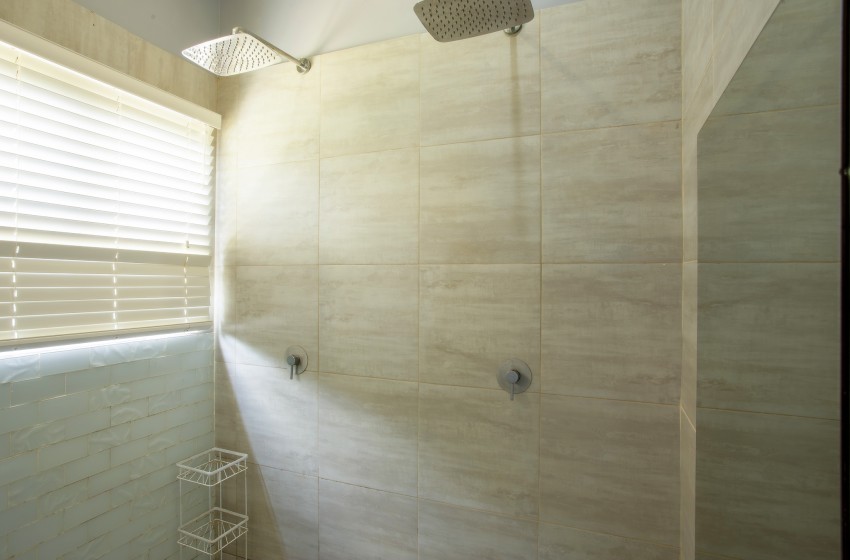 shower at Naudicals dune in Ponta Malongane