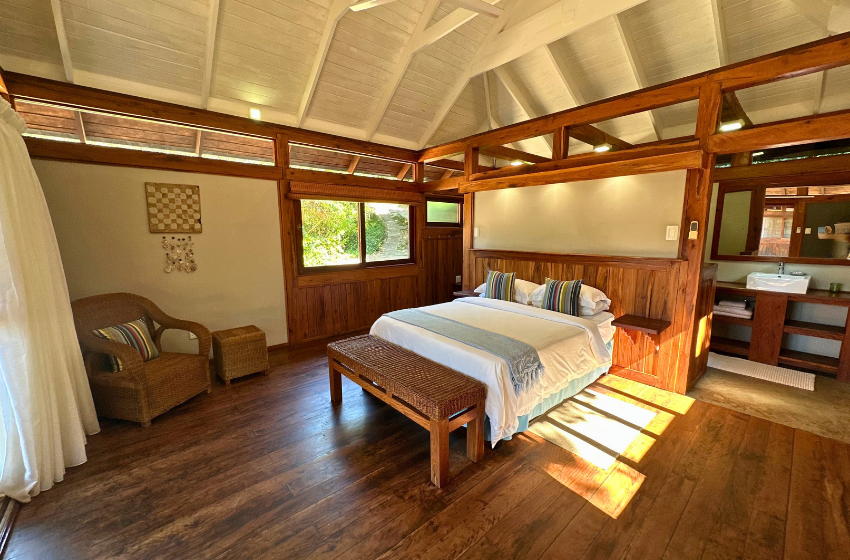 bedroom 5 with bathroom at Aloha 3 in Ponta Mamoli