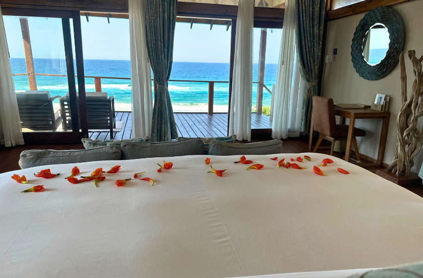 bedroom 3 overlooking the sea at Aloha 5 in Ponta Mamoli