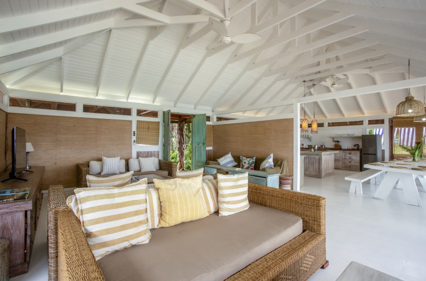 lounge at Aloha 7 in Ponta Mamoli